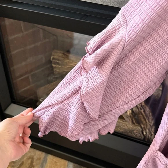 Zadie B’s Lavender Waffle Knit Ruffle Sleeve Swing Tunic - Picture 2 of 3